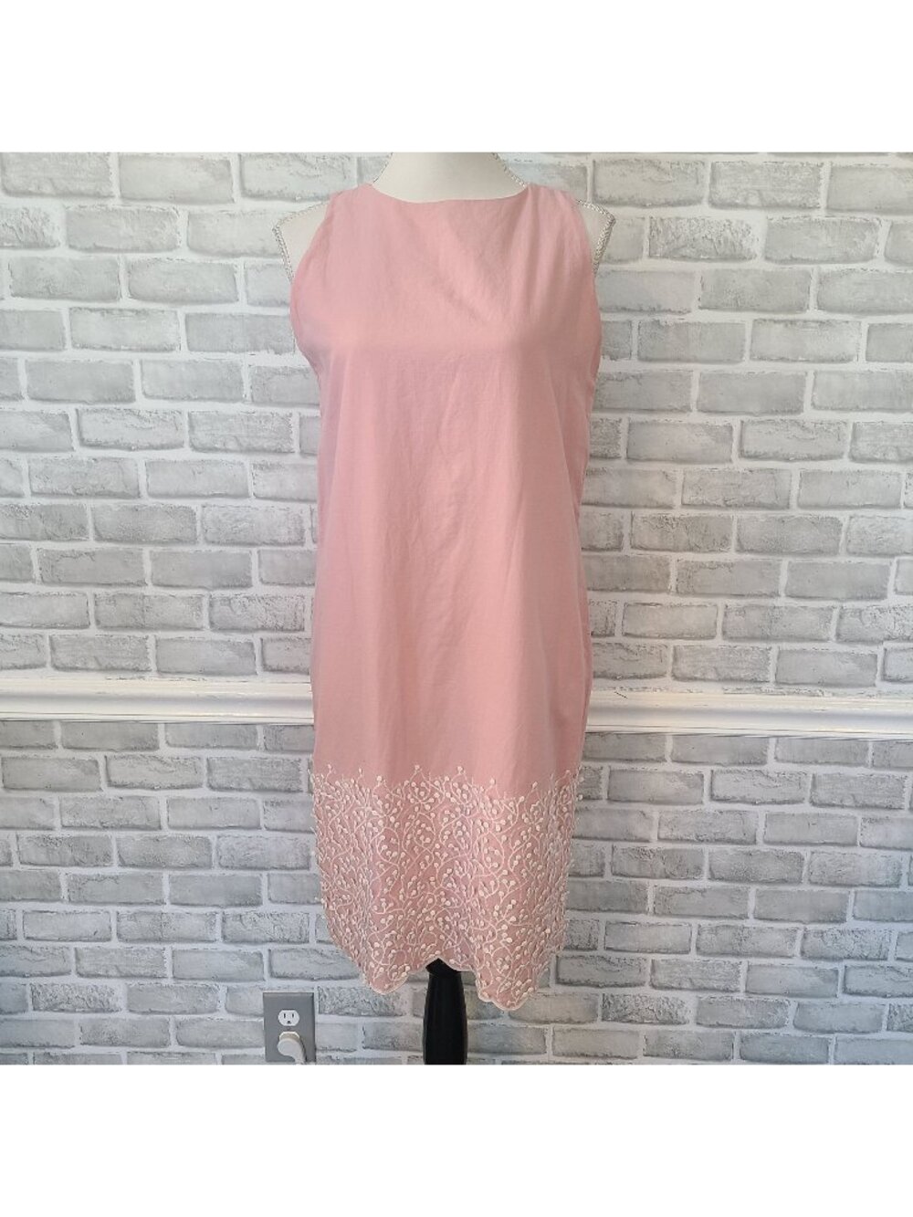 Poeta Pink Cotton Scalloped Shift Dress Retro Mod Garden Party Embroidery M